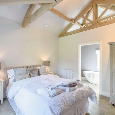 1 Bed In 82337 * Kirkby Fleetham